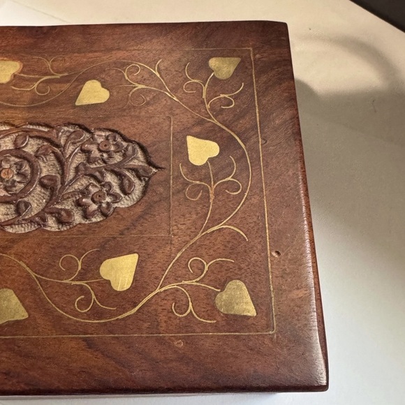 ✨Vintage Archana Crafts Hand Craved with Brass Inlay Jewellery or Trinket Box ✨ - Picture 5 of 16